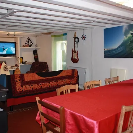 אכסניה Le Surf Spot *