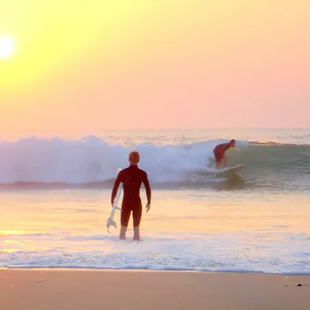 אכסניה Le Surf Spot *